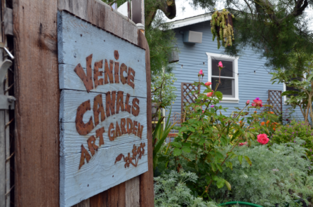 la-venice-canals-art-garden