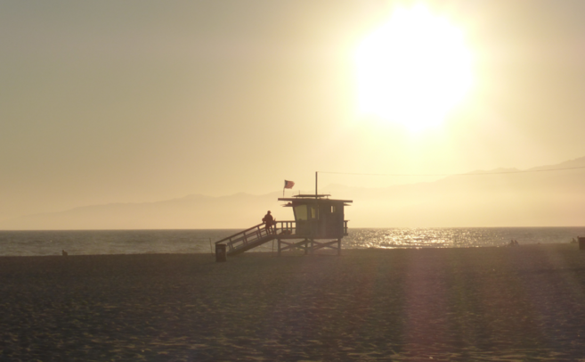 la-venice-beach-sunset-cabin