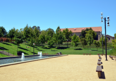 stanford-square-fountain
