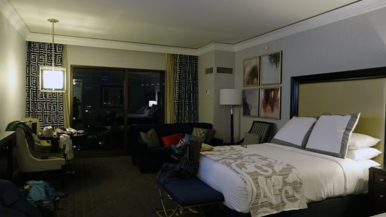 lv-ceasarspalace-room-c-eloiseetna