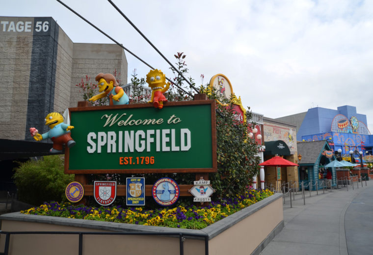 LA-UniStu-Simpsons-Spingfield-c-w-bound
