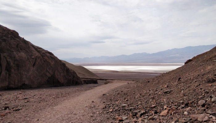 DeathValley-natural-bridge-view