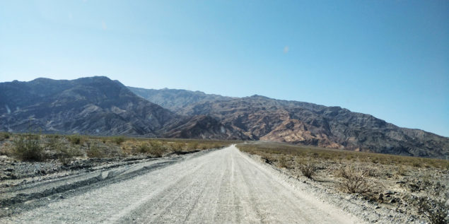 DeathValley-mosaic-canyon-road
