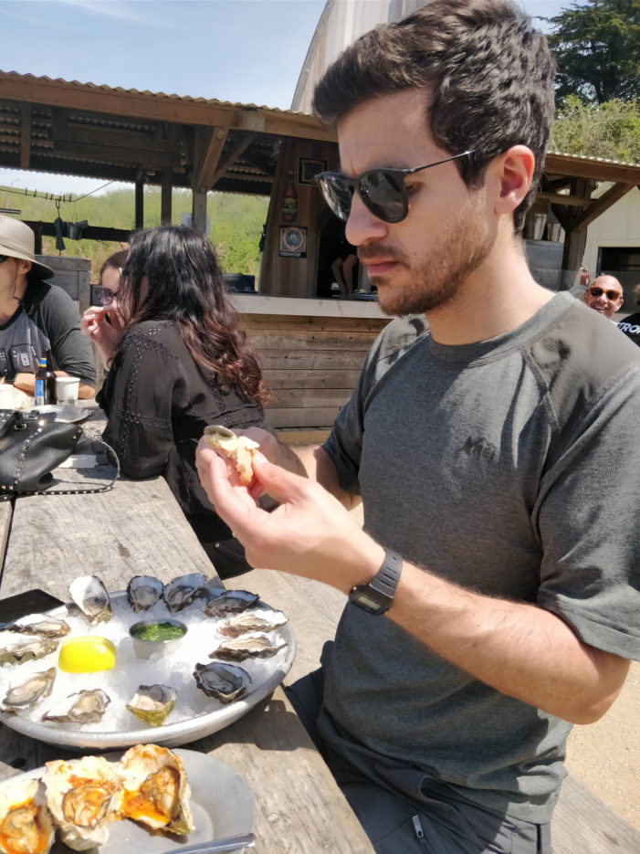 PC-hog-island-oysters-bastien