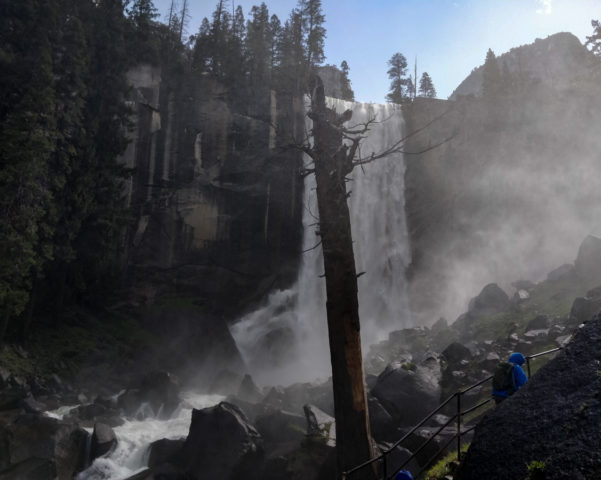 Yosemite-vernall-falls-mist