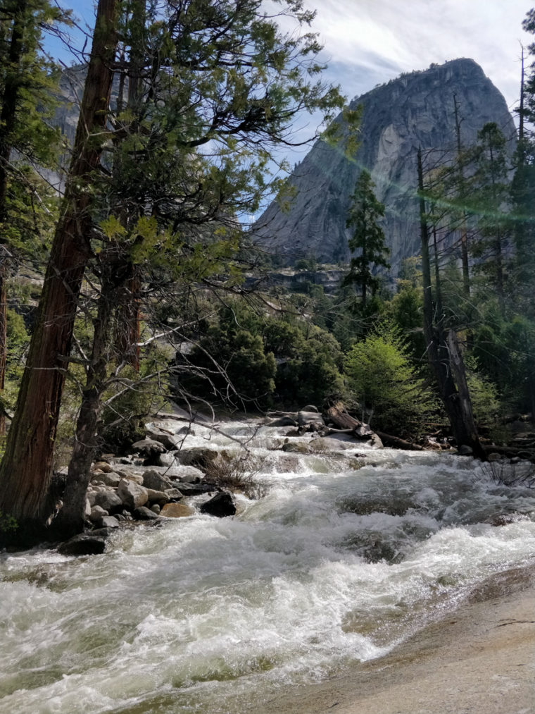 Yosemite-vernall-falls-water-c-w-bound